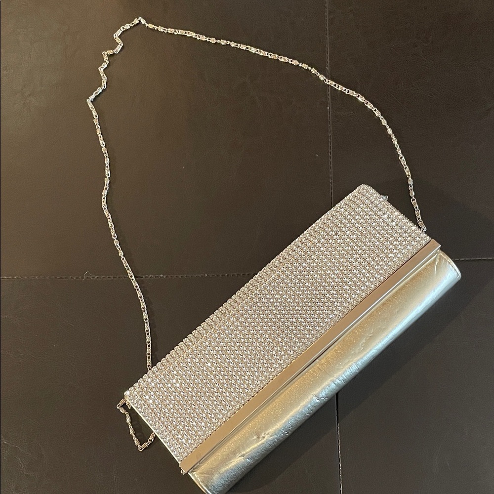 Glamorous Golden Metallic Crystal Evening Clutch